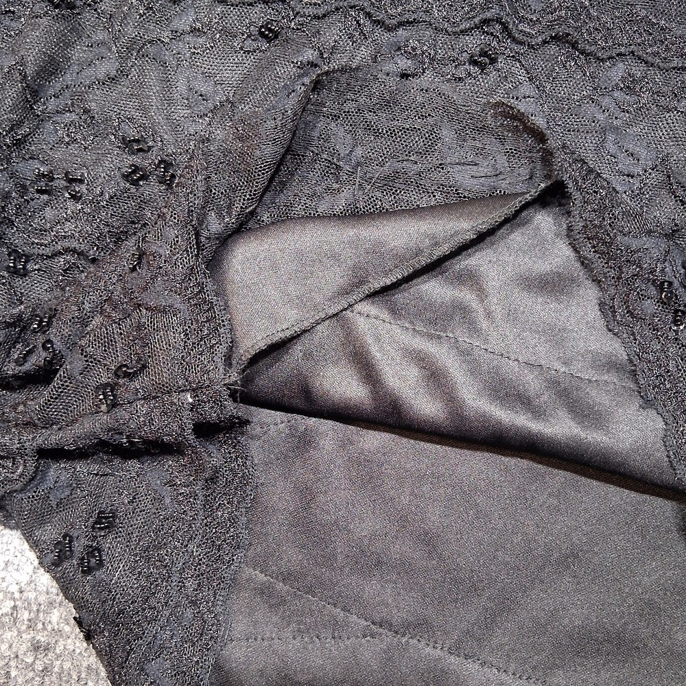 Cindy USA Black Lace Beaded Tiered V-Neck Cocktail Dress Womens Medium LBD - Picture 10 of 11
